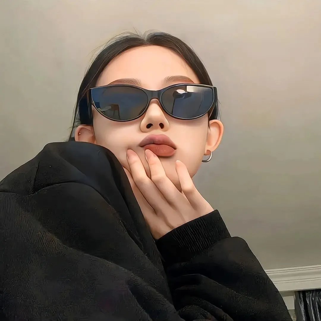 一个女王的少女时代封面